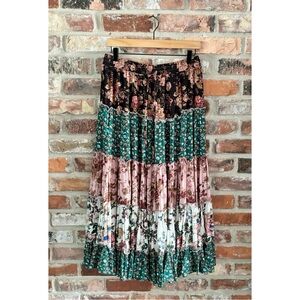 Easel Mixed Floral Tiered Midi Skirt NWT, M